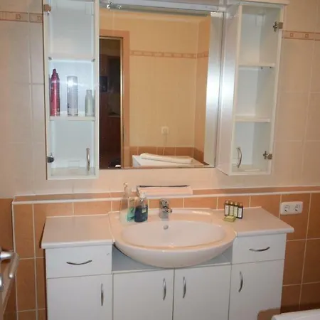 Amore Apartment *
